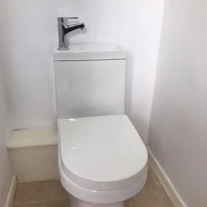 Combined toilet and sink unit installation